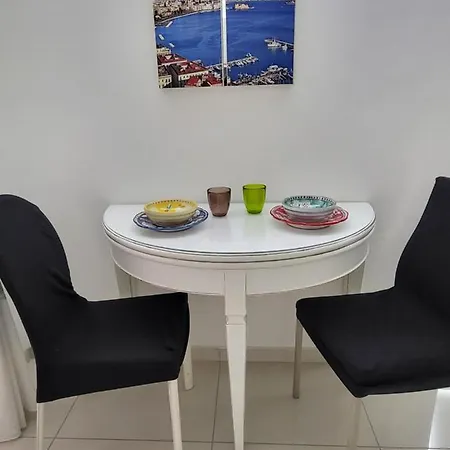 Megara House Неаполь