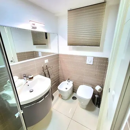 Апартаменты Megara House